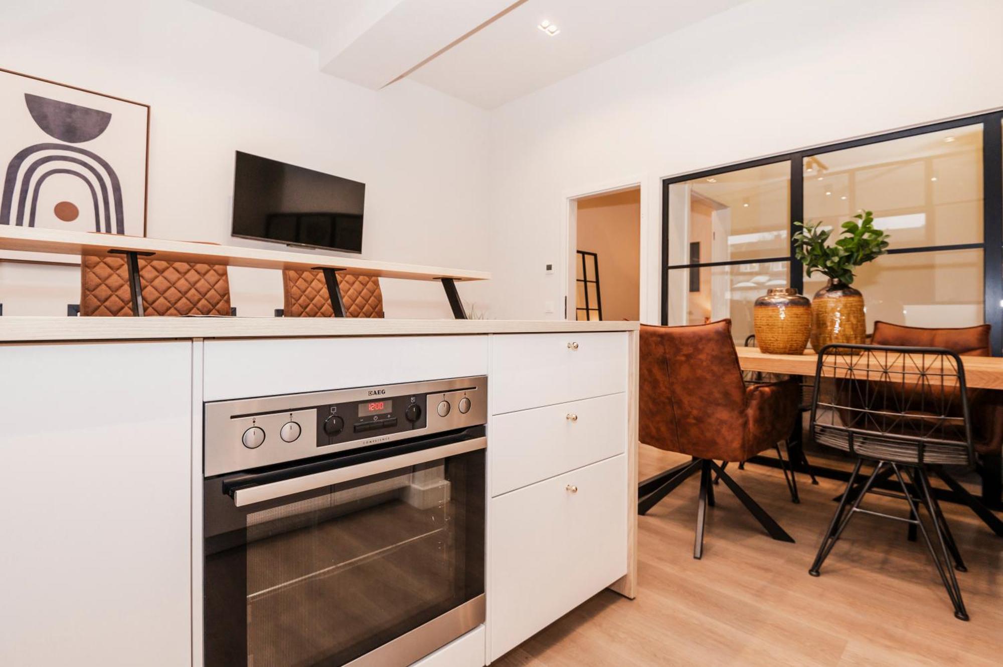 S331 - Luxurious Two Bedroom Duplex Apartment In Κολωνία Εξωτερικό φωτογραφία