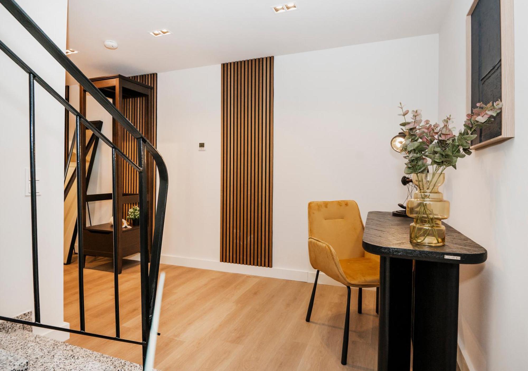 S331 - Luxurious Two Bedroom Duplex Apartment In Κολωνία Εξωτερικό φωτογραφία