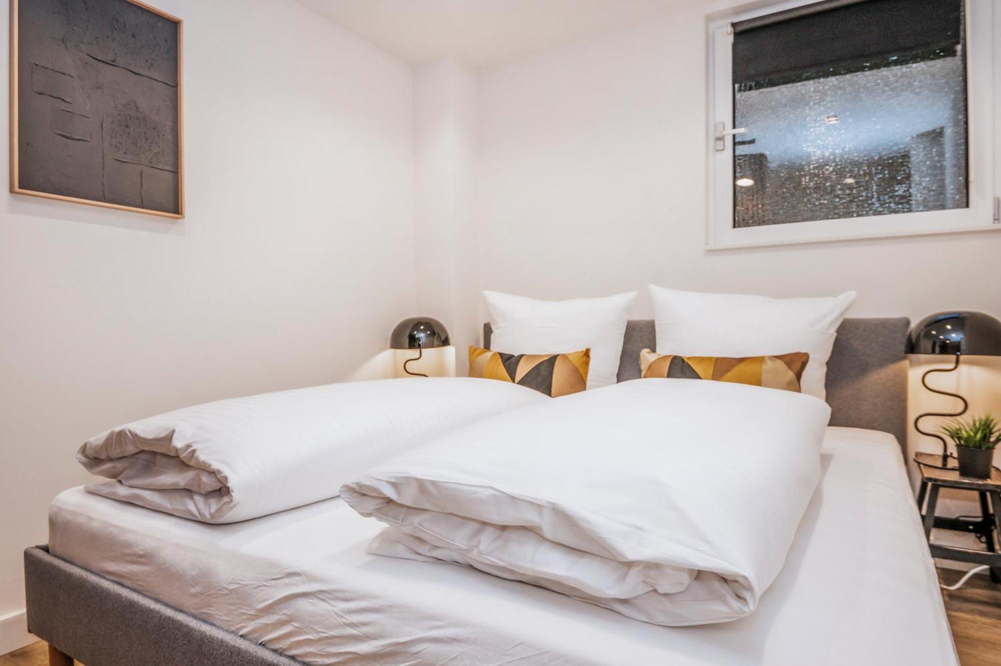 S331 - Luxurious Two Bedroom Duplex Apartment In Κολωνία Εξωτερικό φωτογραφία